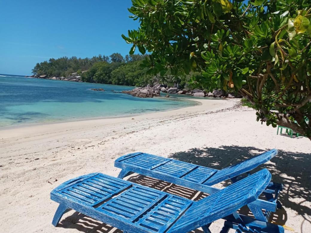 Crown Beach Hotel Seychelles Pointe Au Sel Екстериор снимка